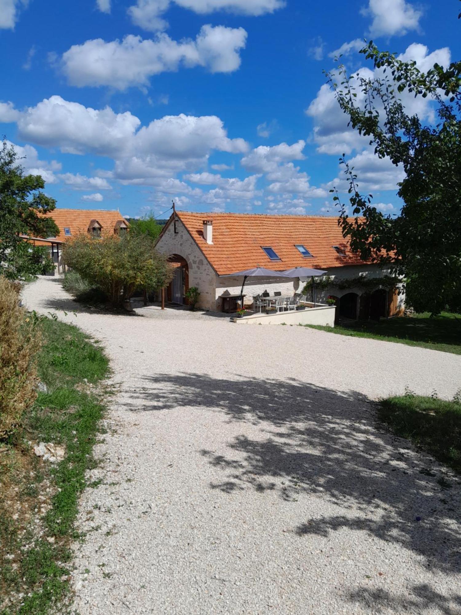 Le Cele Villa Orniac Exteriör bild